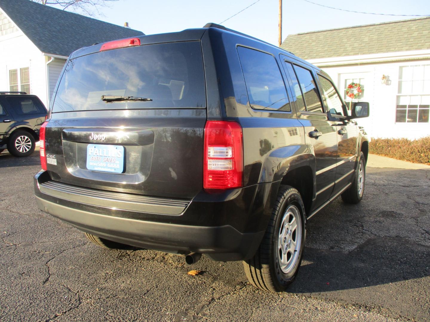 2016 Jeep Patriot (1C4NJRBB3GD) , AUTOMATIC transmission, located at 540a Delsea Drive, Sewell, NJ, 08080, (856) 589-6888, 39.752560, -75.111206 - Photo#6